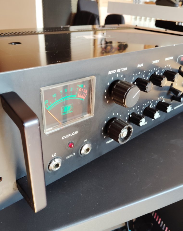 Dynacord E504 Echo y reverb