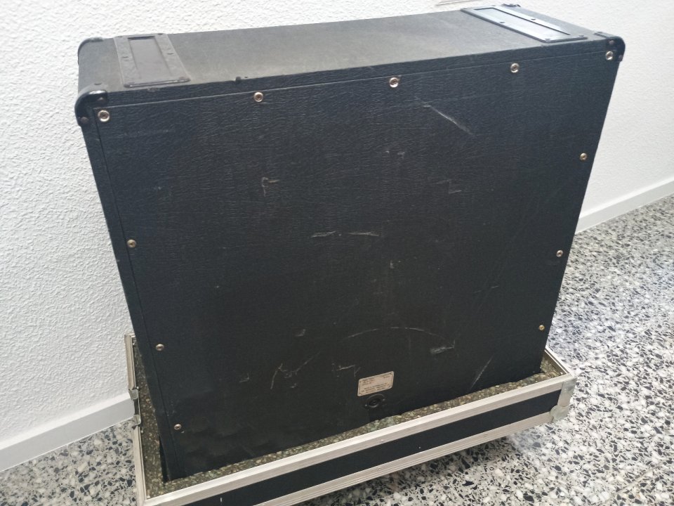 Vintage Marshall JCM800 Lead Series 1960A model (1981)