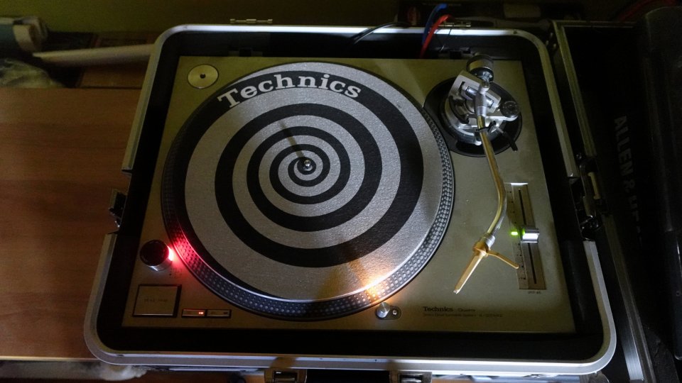 Technics SL1200 MK2 + maletas de transporte + cápsulas Ortofon Concorde de segunda mano · Foto 2 de 10 · Lugo · 1200 €