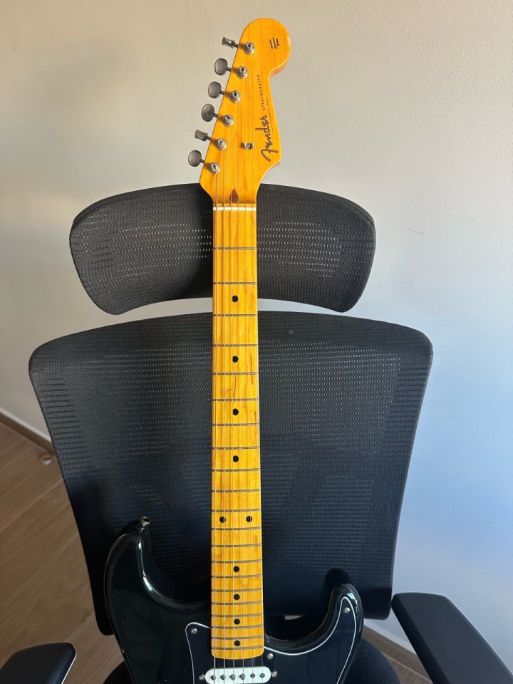 VENDO/CAMBIO Fender Stratocaster 57 made japan modificada de segunda mano · Foto 6 de 9 · Valencia · 890 €