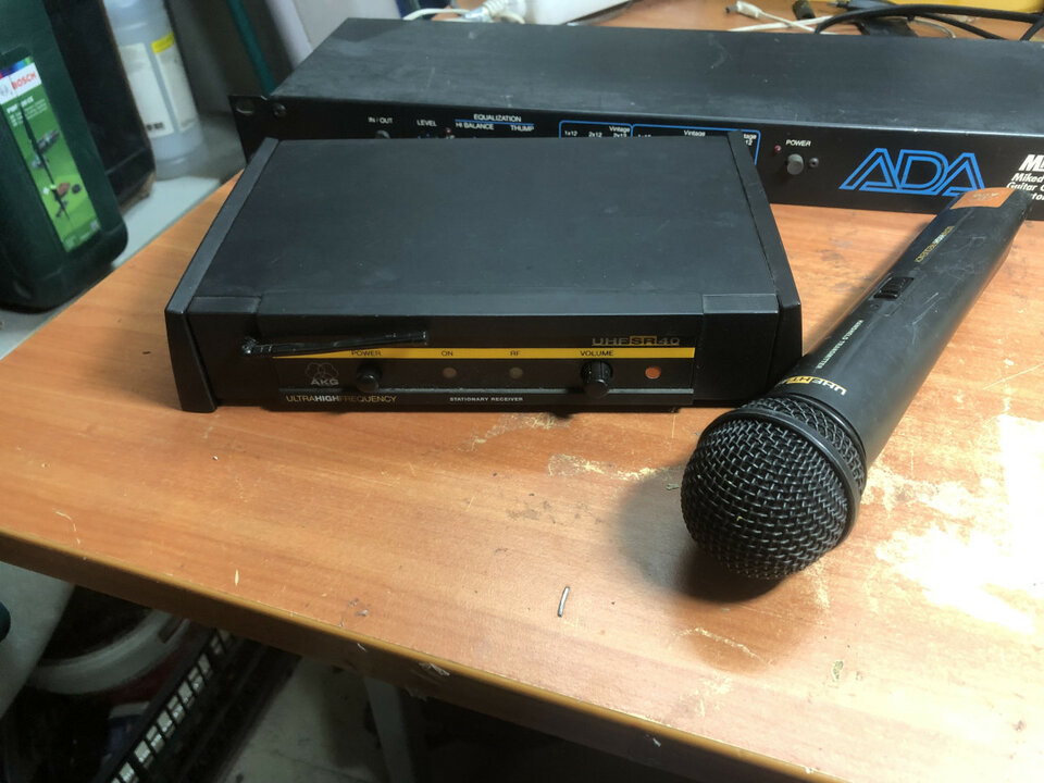 Cambio reliquias noventeras por algo que me interese