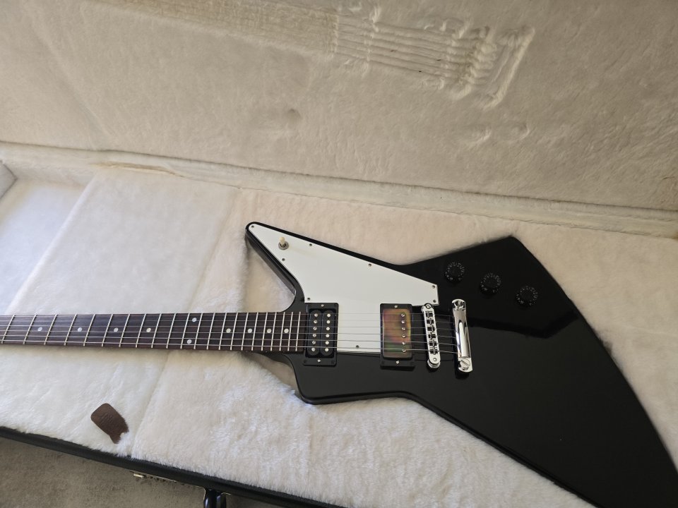 Gibson Explorer