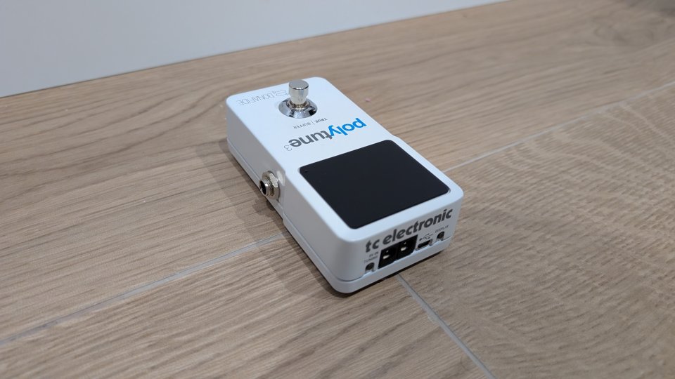 Afinador TC Electronic PolyTune 3 de segunda mano · Foto 2 de 3 · Albacete · 50 €