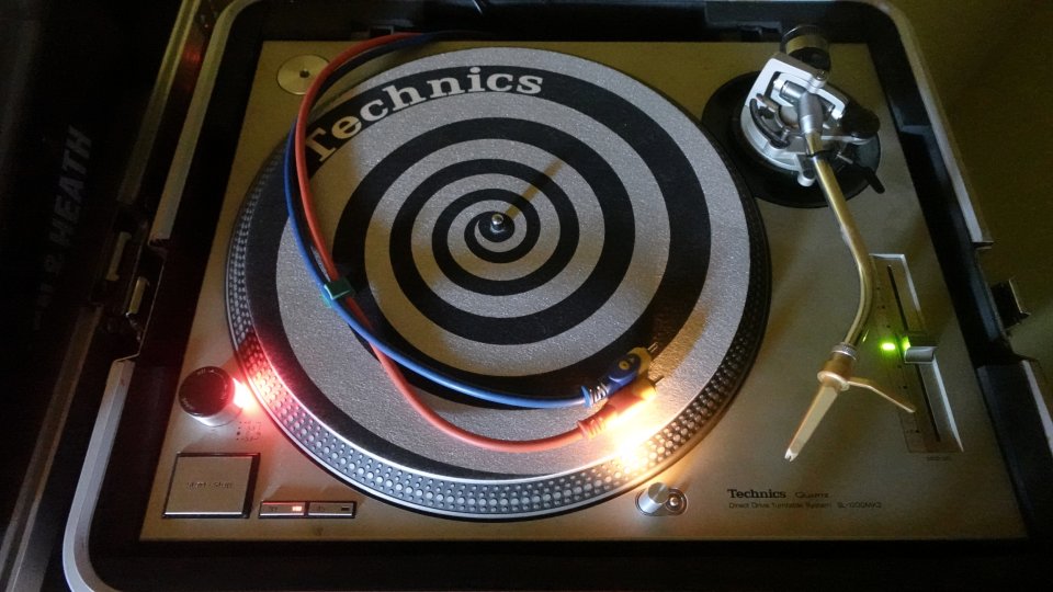 Technics SL1200 MK2 + maletas de transporte + cápsulas Ortofon Concorde de segunda mano · Foto 3 de 10 · Lugo · 1200 €
