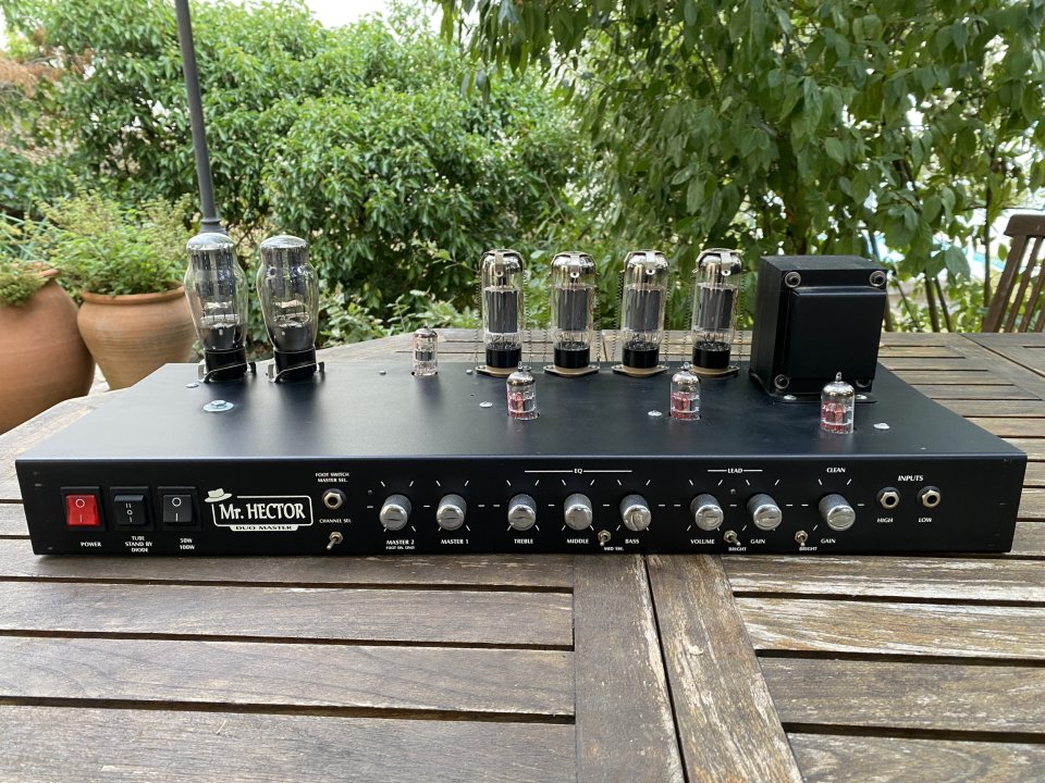Laboga Mr. Hector Duo Master Mk II – 50W / 100W – Made in Poland – Válvulas – Excelente estado de segunda mano · Foto 3 de 10 · Barcelona · 875 €
