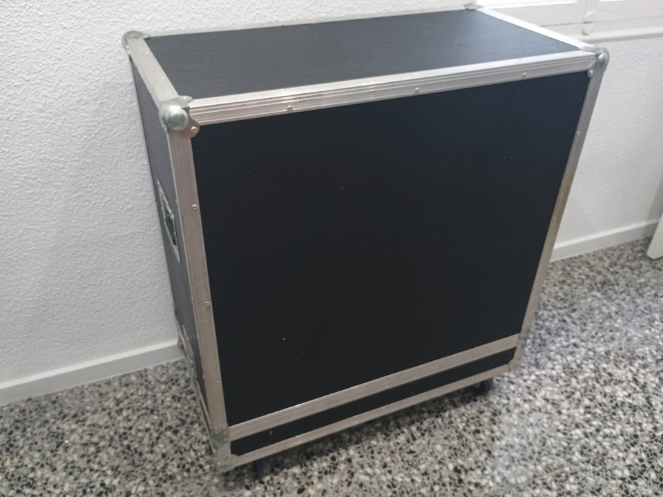 Vintage Marshall JCM800 Lead Series 1960A model (1981)