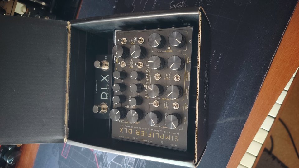 DSM HUMBOLDT Simplifier DLX Amp-Cab Sim