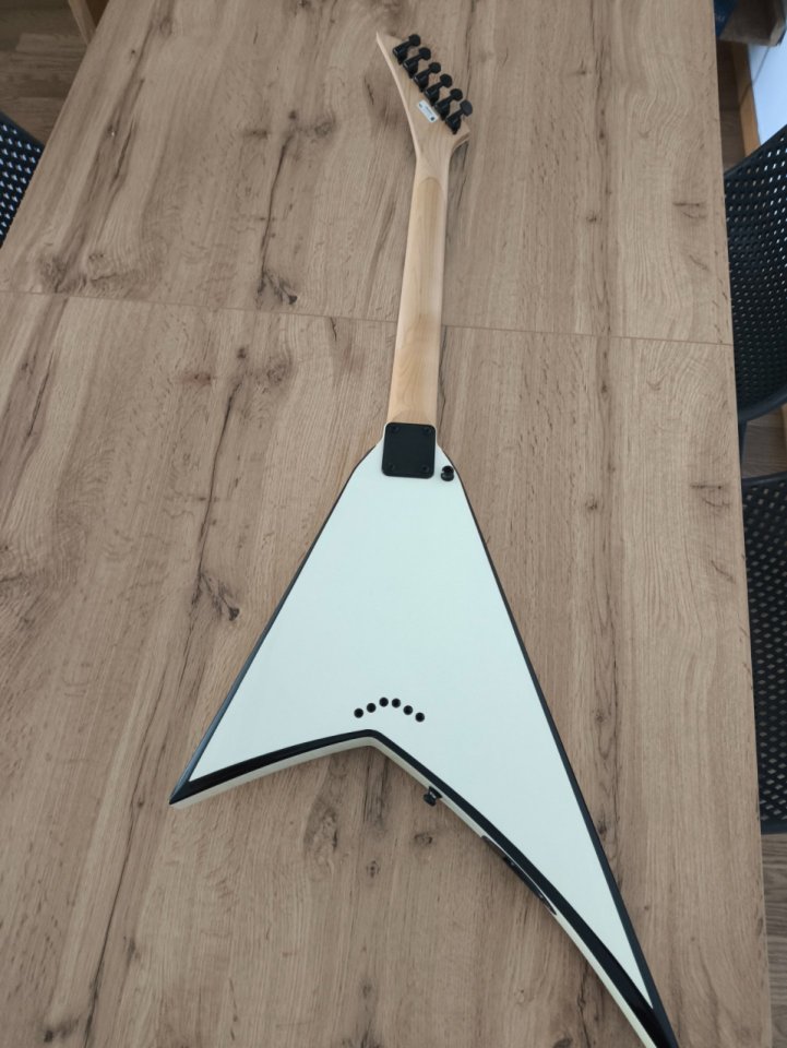 Guitarra Jackson JS22 RR de segunda mano · Foto 5 de 8 · Madrid · 250 €