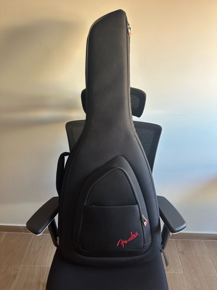 VENDO/CAMBIO Fender Stratocaster 57 made japan modificada de segunda mano · Foto 9 de 9 · Valencia · 890 €