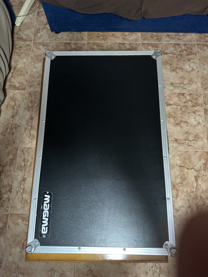 Controladora Pioneer DDJ 1000 y extras de segunda mano · Foto 9 de 10 · Murcia · 1150 €