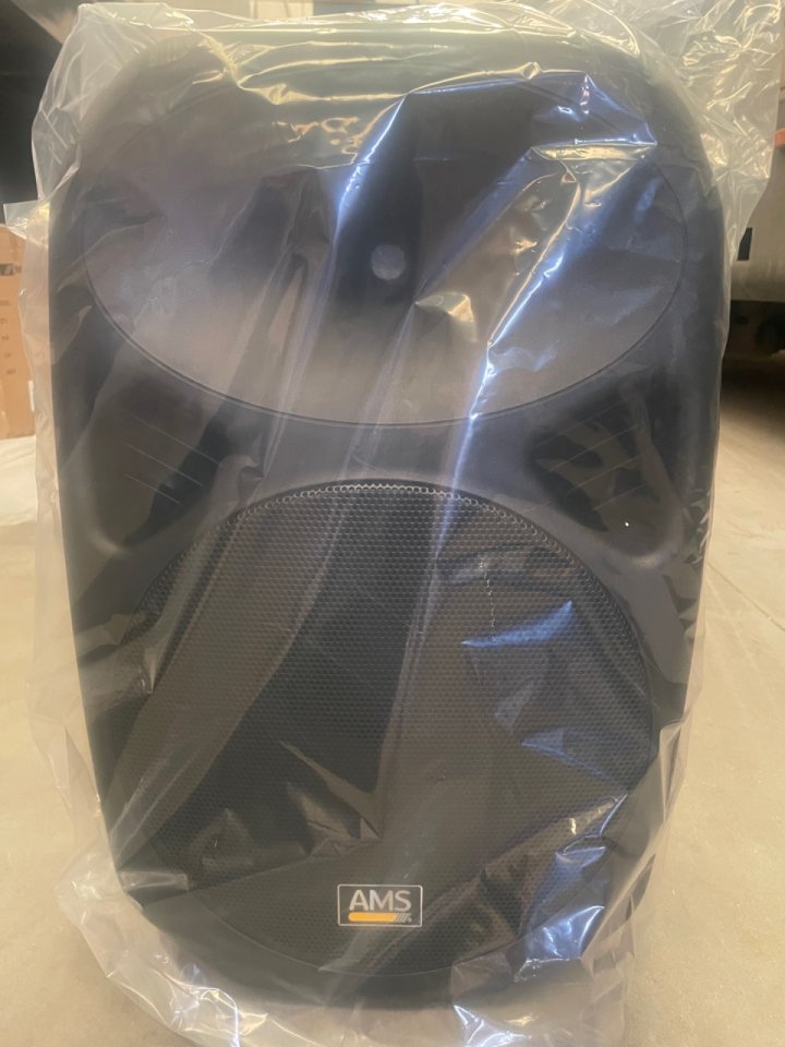 Equipo sonido 2600w de segunda mano · Foto 7 de 10 · Granada · 1099 €