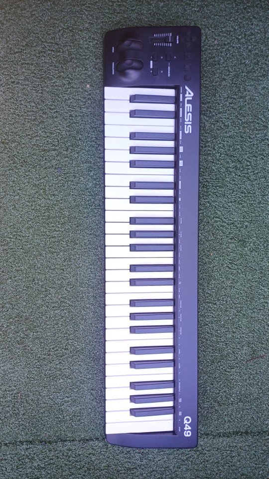 Alesis Q49 MKII de segunda mano · Foto 1 de 5 · Ciudad Real · 45 €