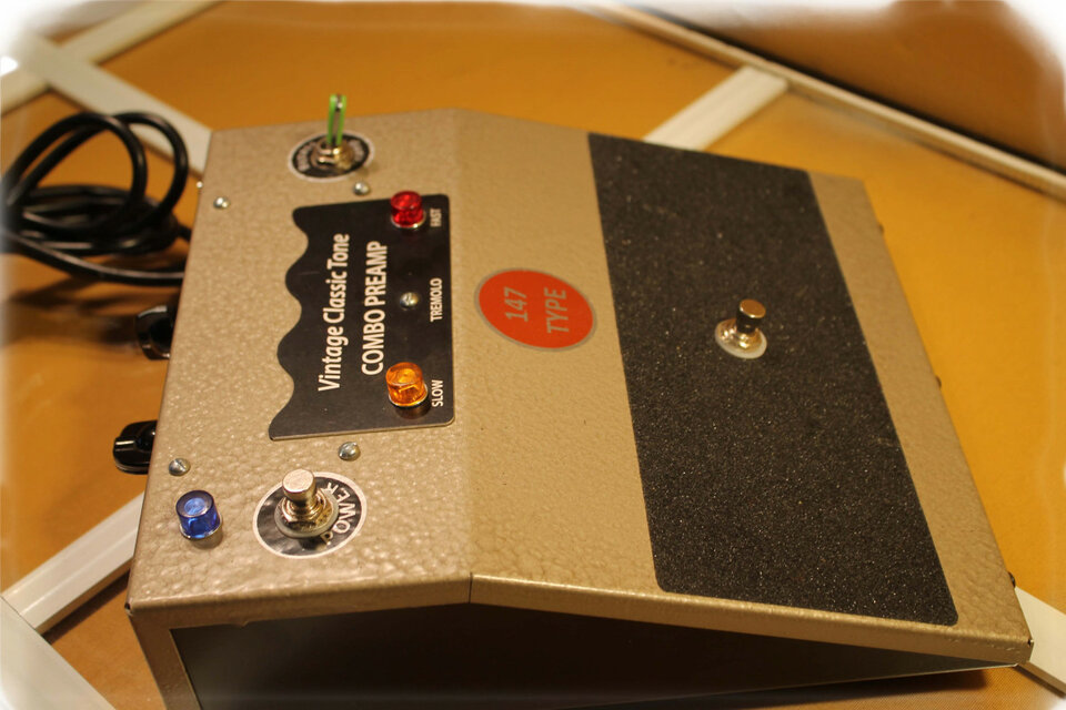 Preamp Combo controlador para Leslies 147 y Familia 6W.