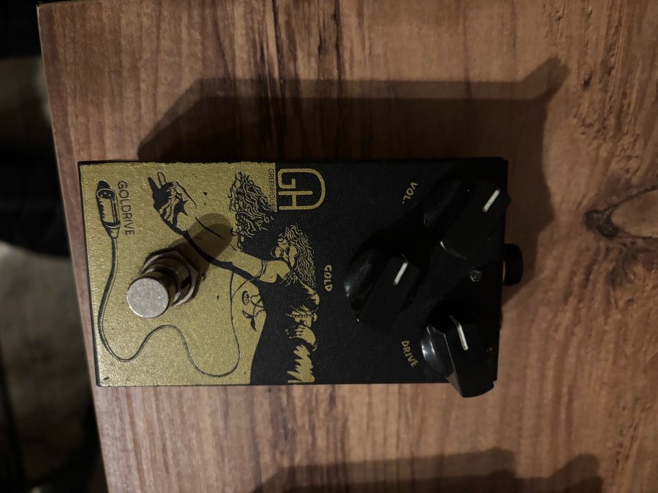 Varios Pedales (Boss, Greenhouse, Carl Martin)