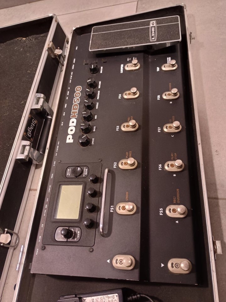 Pedalera Line 6 HD 500+Flight case