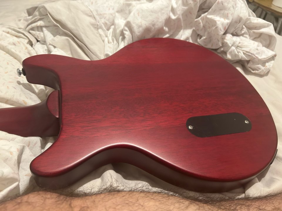 Harley benton dc junior Fat impecable de segunda mano · Foto 5 de 5 · Ourense · 160 €