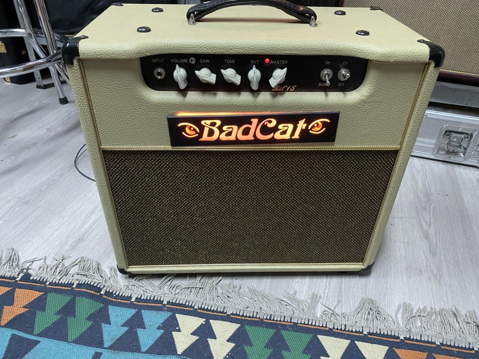 Bad Cat Lil 15 Combo 1x12 USA – Boutique Handwired de segunda mano · Foto 2 de 7 · Madrid · 1400 €