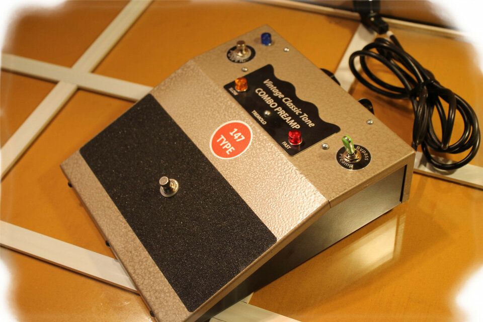 Preamp Combo controlador para Leslies 147 y Familia 6W.