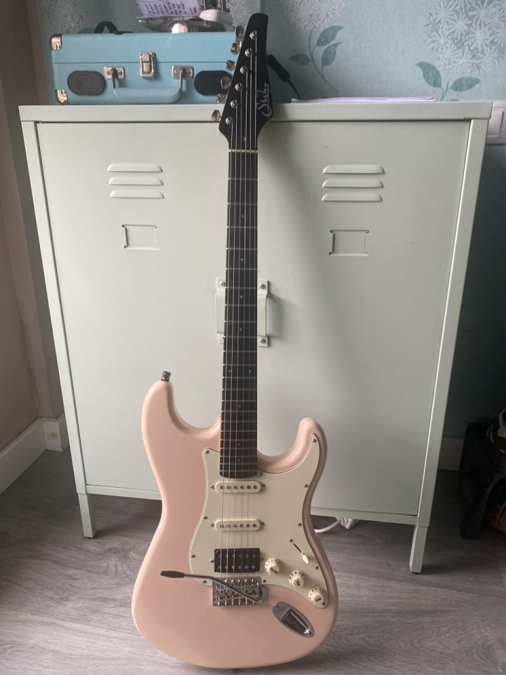 replica stratocaster Shur