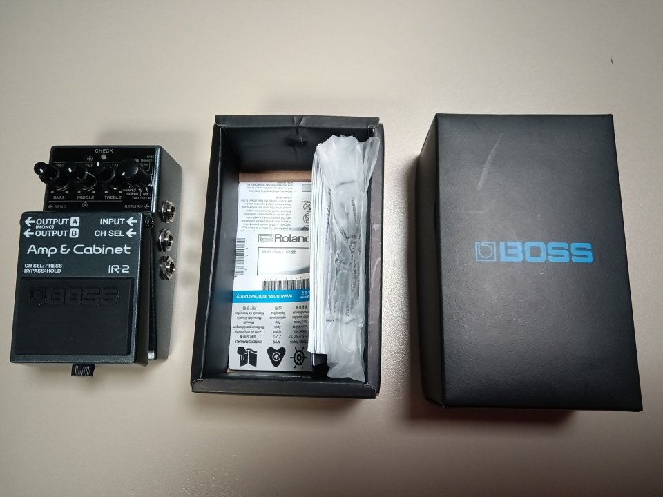 Boss IR-2 Amp & Cabinet de segunda mano · Foto 7 de 7 · Madrid · 130 €