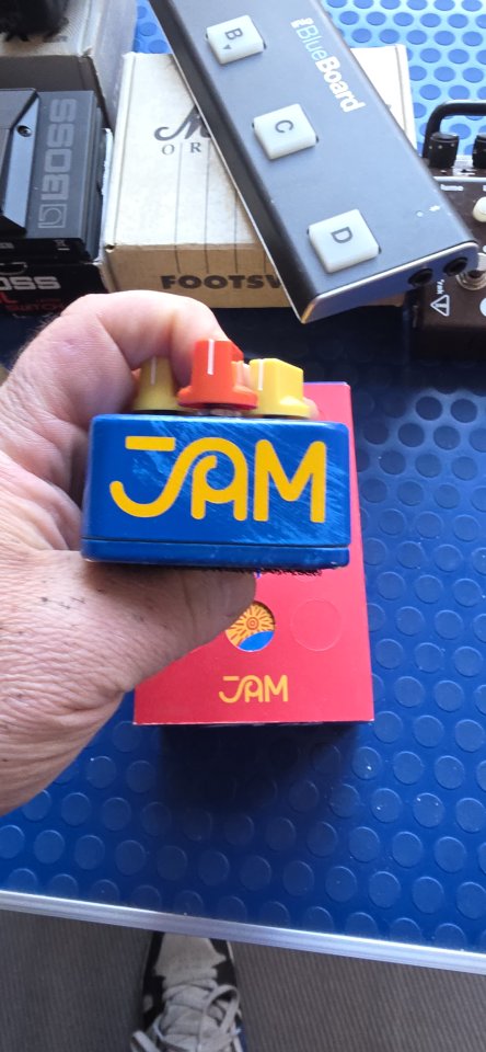 Jam pedals chill tremolo