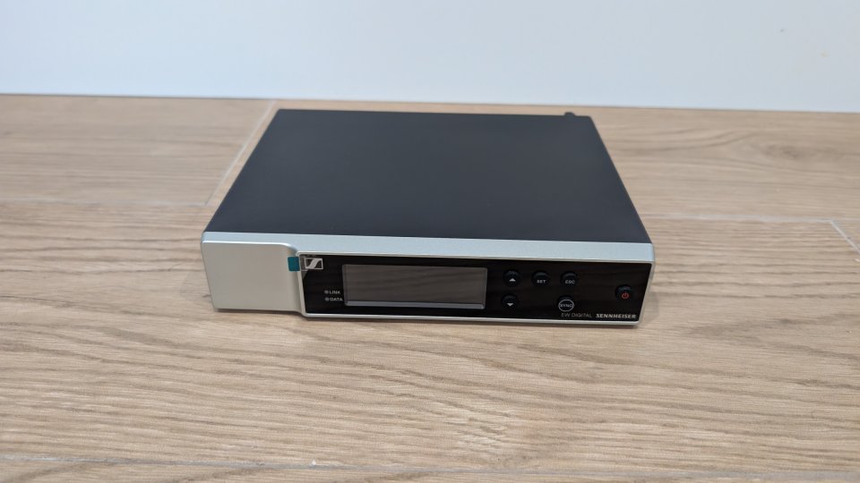 Inalámbrico Sennheiser EW-D R1-6 de segunda mano · Foto 4 de 5 · Albacete · 450 €