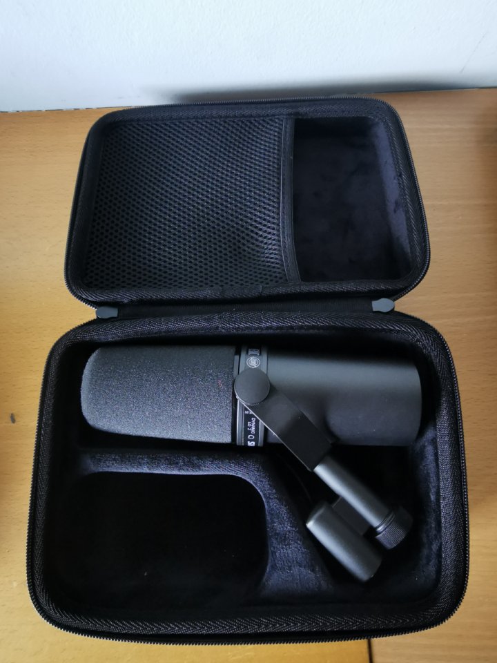 Shure SM7B original blunde kit.