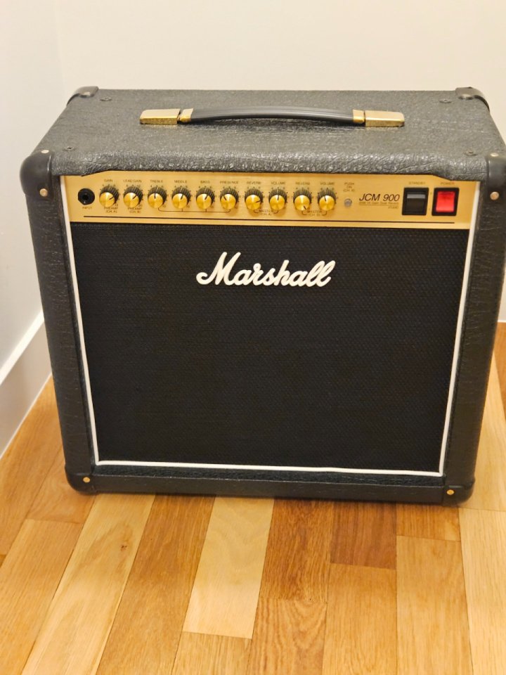 Marshall studio SN20 JCM 900 de segunda mano · Foto 1 de 5 · Murcia · 850 €