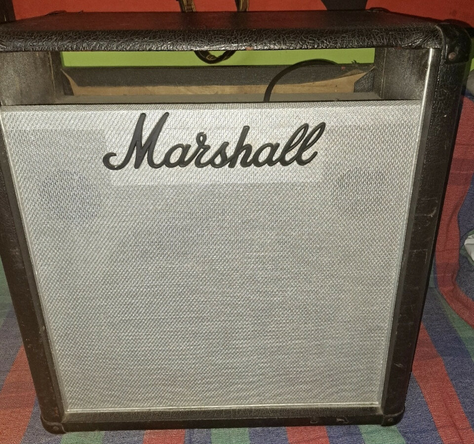 Altavoz Bajo y Guitarra Celestion