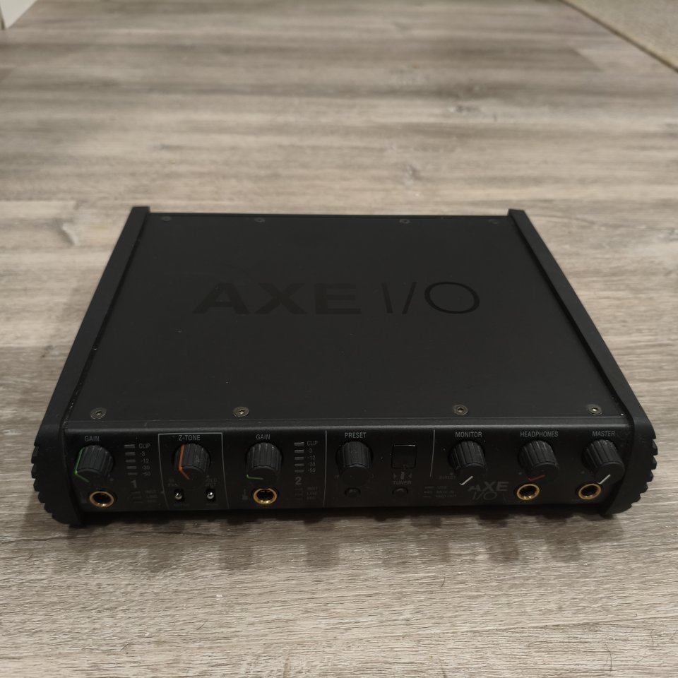 Interfaz audio AXE I/O + TONEX Max y Amplitube 5 Max