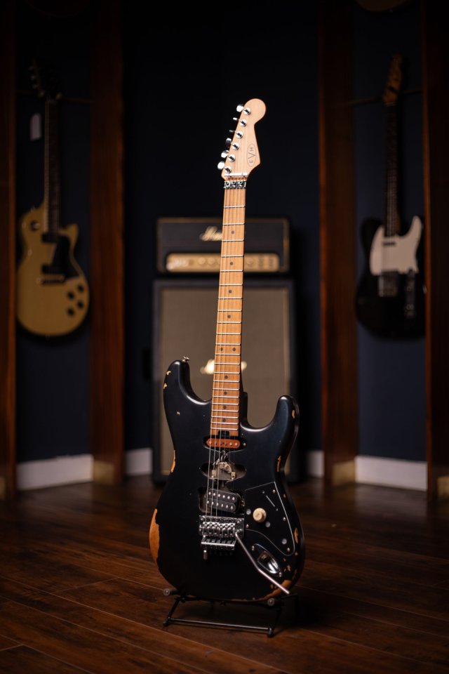 EVH Frankie Relic Black