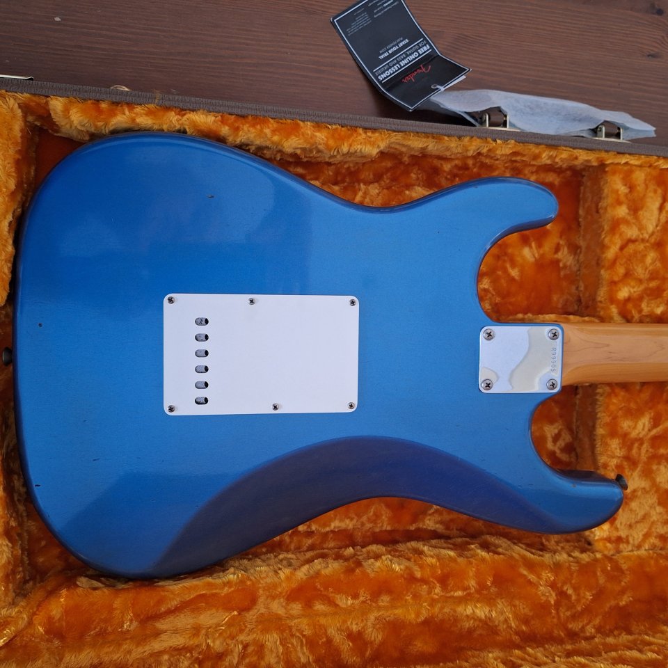 Fender Custom Shop Stratocaster 62' de segunda mano · Foto 3 de 10 · Sevilla · 4200 €