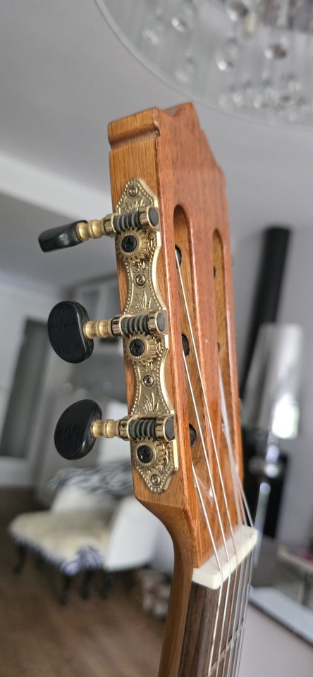 Guitarra Flamenca de segunda mano · Foto 4 de 10 · Madrid · 150 €