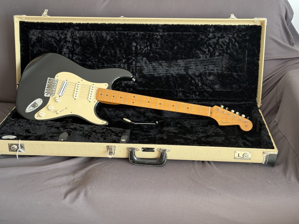 Fender Eric johnson de segunda mano · Foto 1 de 10 · Barcelona · 1900 €