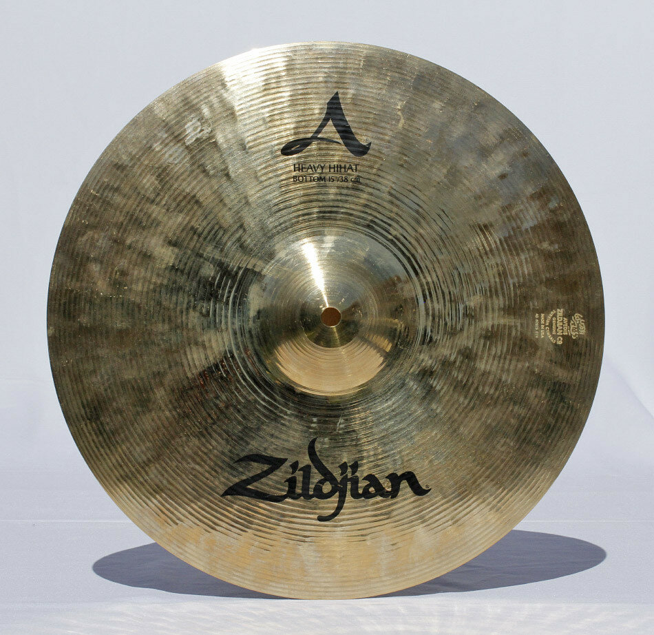 Hi Hat Zildjian Heavy Brilliant 15" (RESERVADO) de segunda mano · Foto 5 de 10 · Segovia · 350 €
