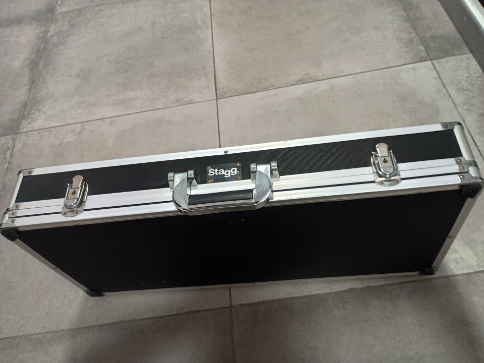 Pedalera Line 6 HD 500+Flight case