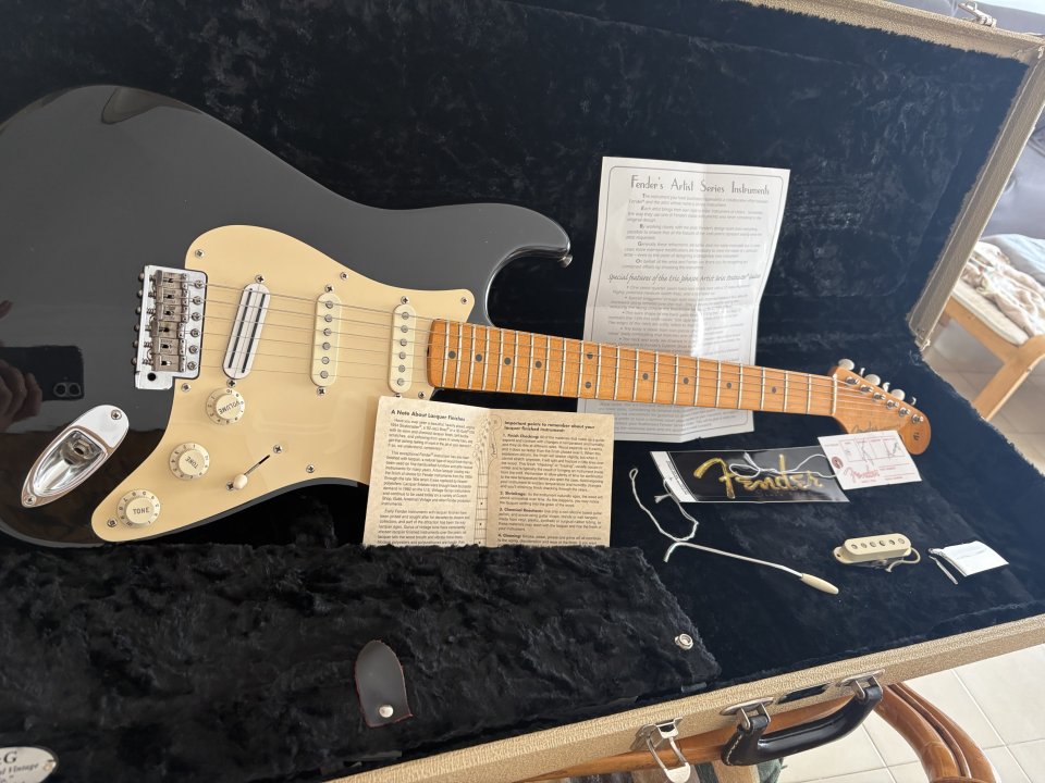 Fender Eric johnson de segunda mano · Foto 8 de 10 · Barcelona · 1900 €