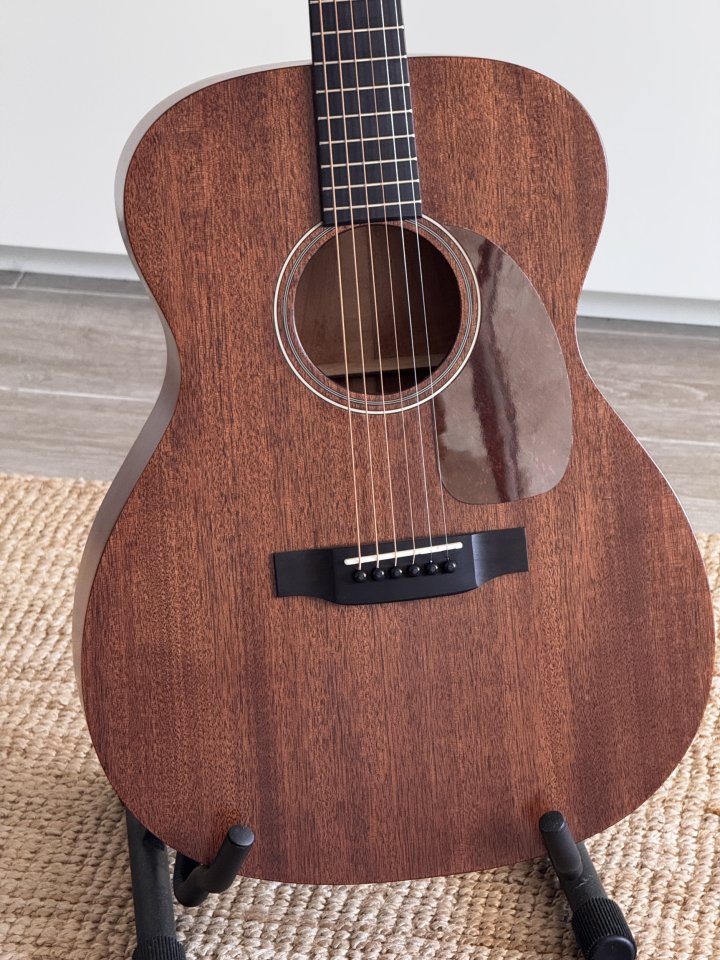 Harley Benton CLA-15M maderas solidas, usada 1 semana