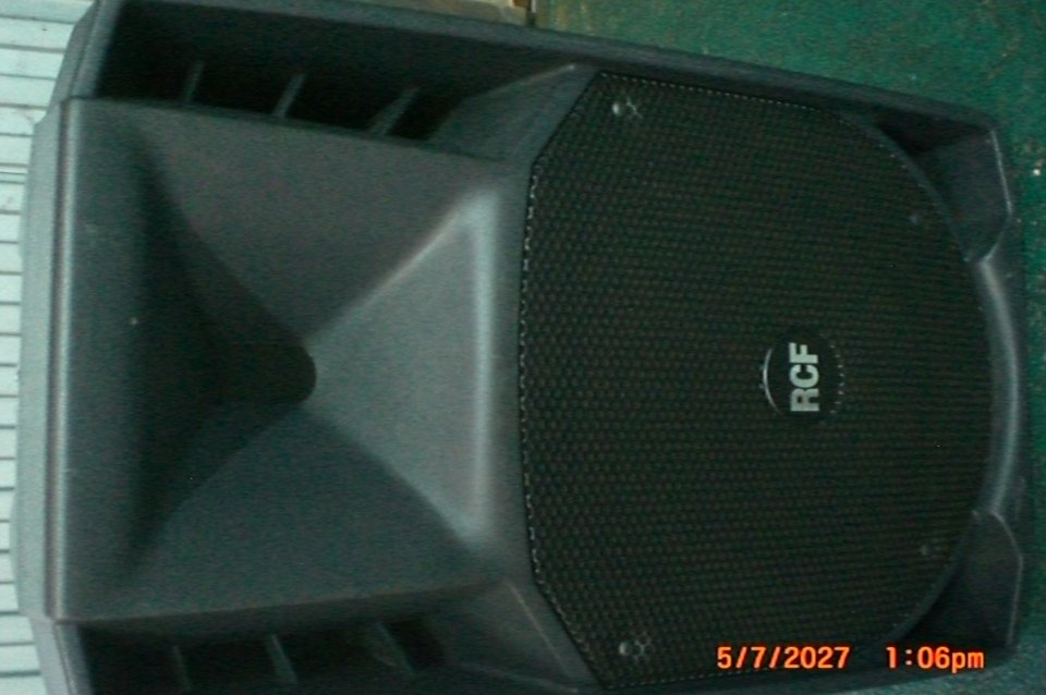Pareja de altavoces RCF ART 722A de segunda mano · Foto 1 de 3 · León · 800 €