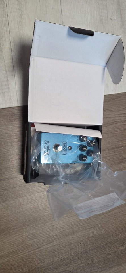 Mxr analog chorus de segunda mano · Foto 1 de 3 · Zaragoza · 80 €