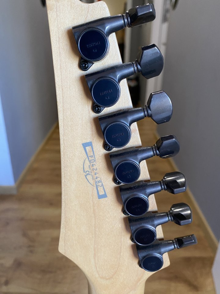 Cambio/Vendo Ibanez RG1527 Prestige, Japan/FujiGen, EMG