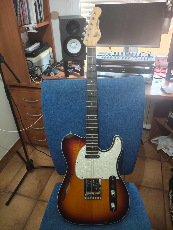 G&L ASAT CLASSIC TRIBUTE SERIES