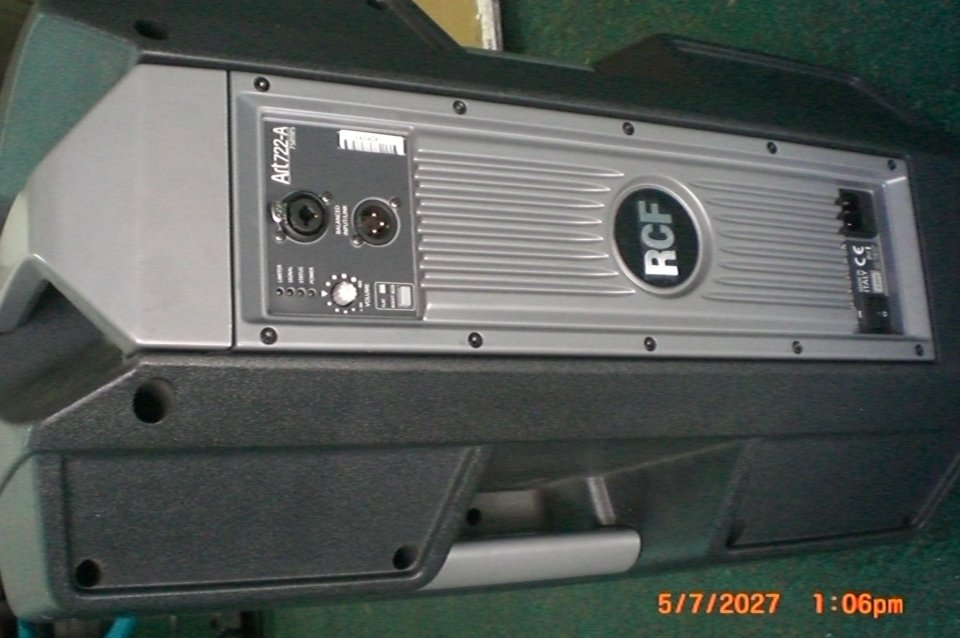 Pareja de altavoces RCF ART 722A de segunda mano · Foto 2 de 3 · León · 800 €
