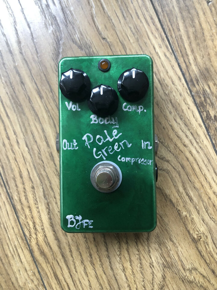 Reservado BJFE Pale Green Compressor