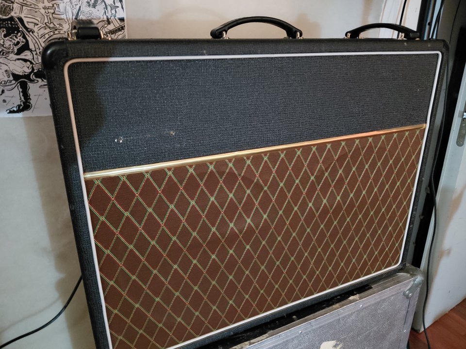 Vox ac30 tb6 1999 Made in England Korg era + flightcase de segunda mano · Foto 1 de 6 · Albacete · 1400 €