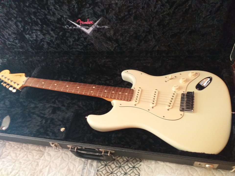 Fender stratocaster custom shop Jeff Beck de segunda mano · Foto 10 de 10 · Barcelona · 3750 €