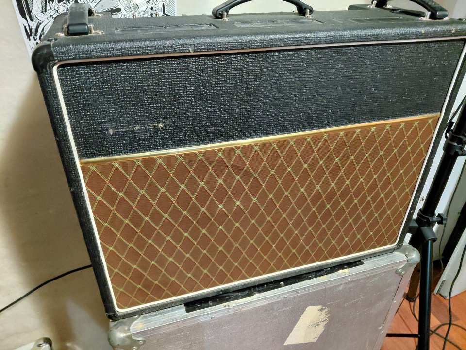 Vox ac30 tb6 1999 Made in England Korg era + flightcase de segunda mano · Foto 2 de 6 · Albacete · 1400 €