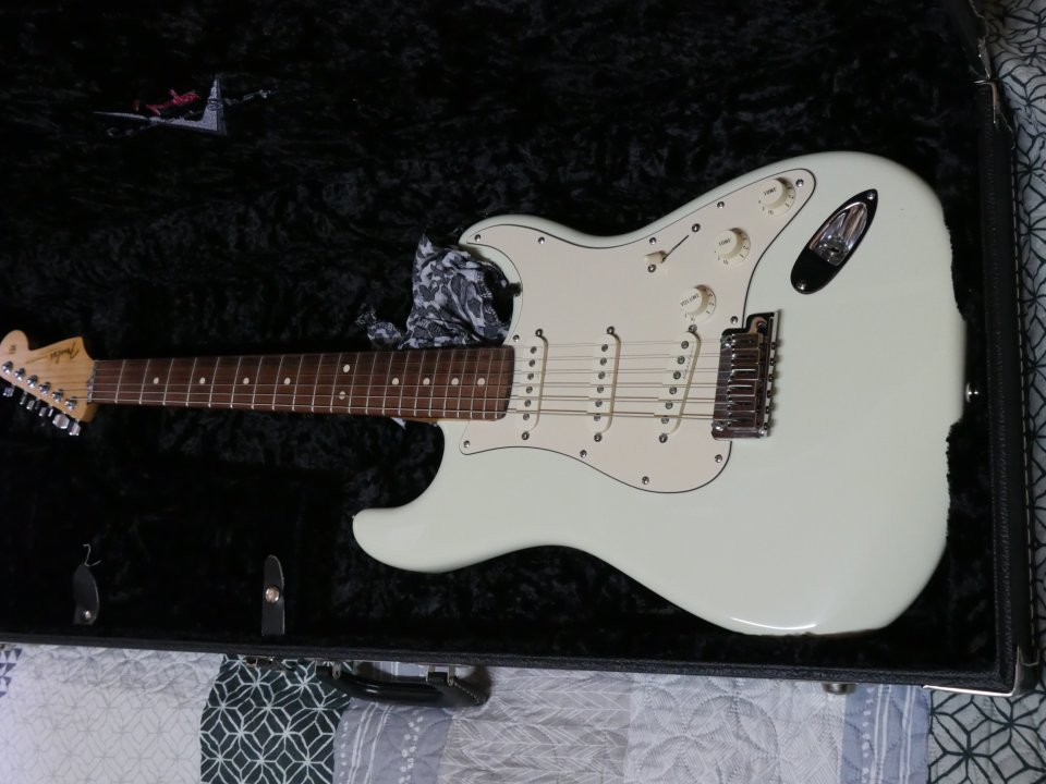 Fender stratocaster custom shop Jeff Beck de segunda mano · Foto 9 de 10 · Barcelona · 3750 €