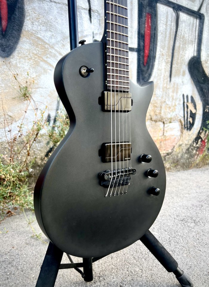 ESP LTD EC-1000 Baritone CHMS Guitarra de segunda mano · Foto 3 de 9 · Araba · 1199 €