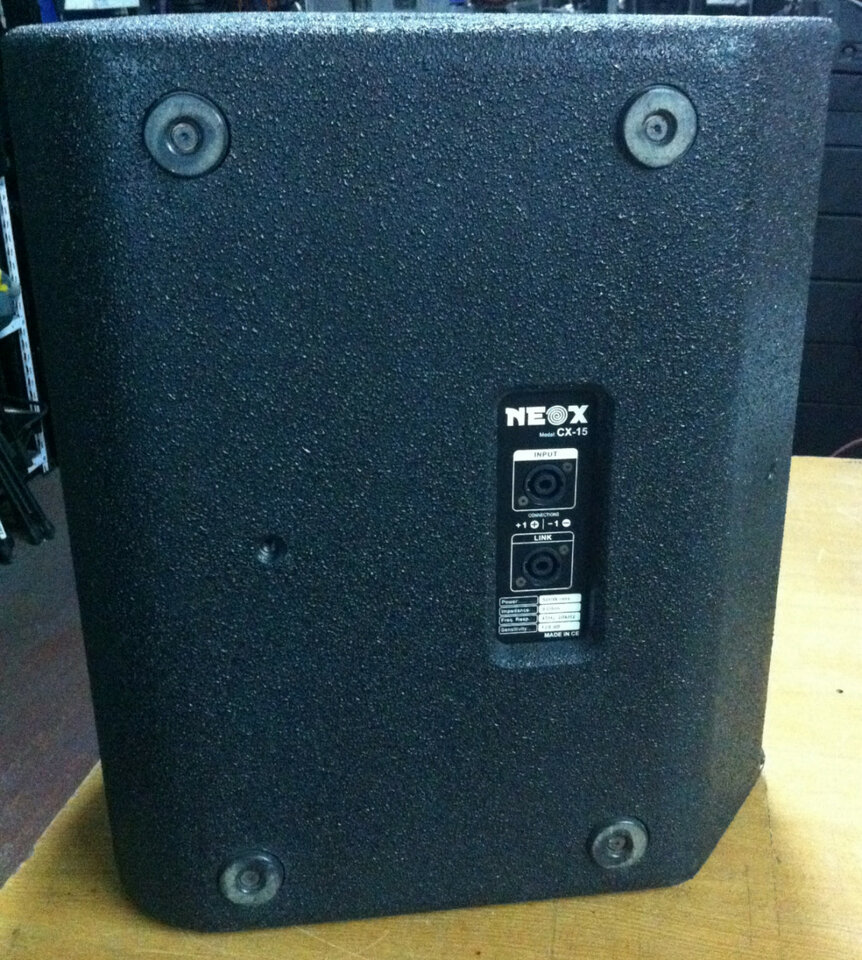 Caja AcusticaNEOX CX-15 con FLY CASE